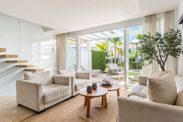 Image No.6-3 Bed Townhouse for sale