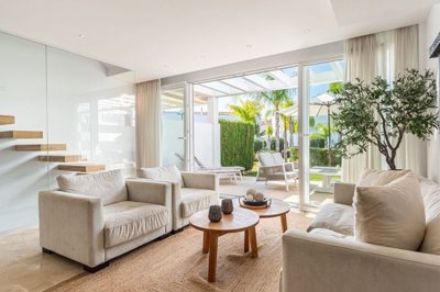 1447-647955-78d1f4f8b6655591b02d22fabb36a692d