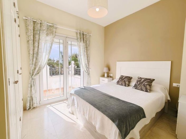 Image No.23-3 Bed Villa for sale