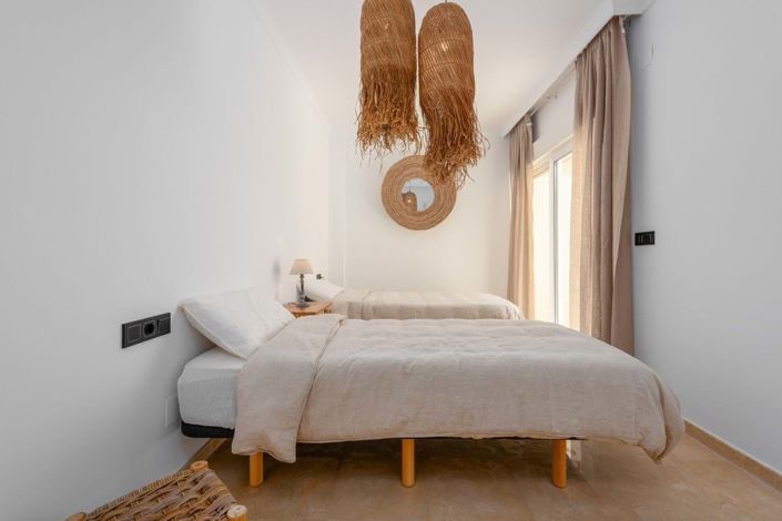 Image No.28-3 Bed Apartment for sale