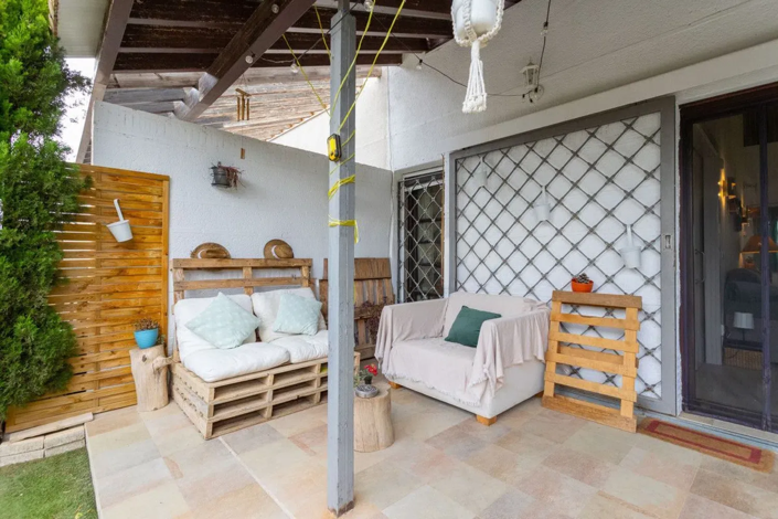 Image No.17-2 Bed Villa for sale