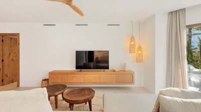 1447-649403-78d1f4f8b6655591b02d22fabb36a692d