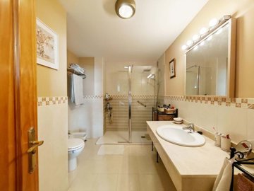 1447-649409-78d1f4f8b6655591b02d22fabb36a692d