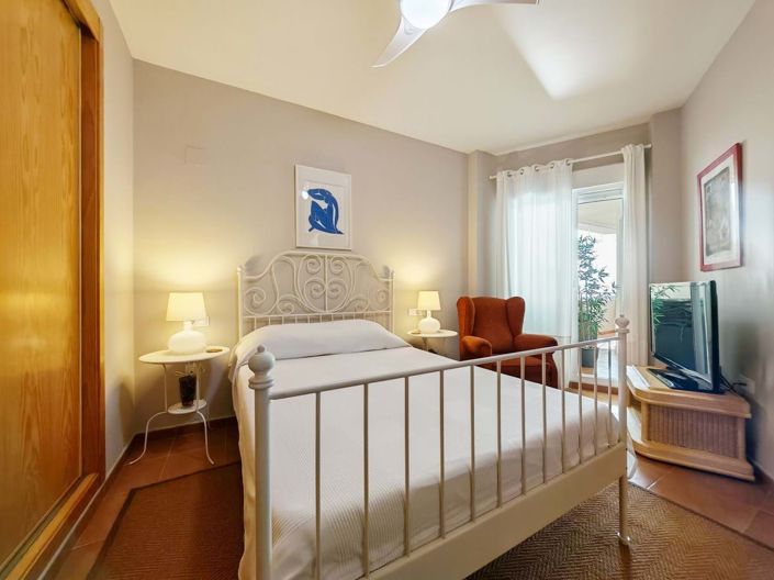 Image No.12-3 Bed Apartment for sale