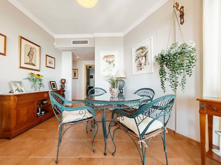 Image No.6-3 Bed Apartment for sale