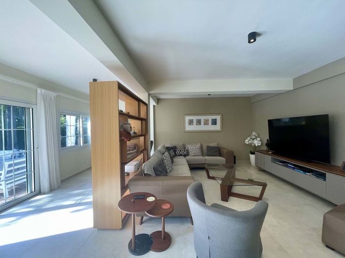 Image No.10-3 Bed Villa for sale