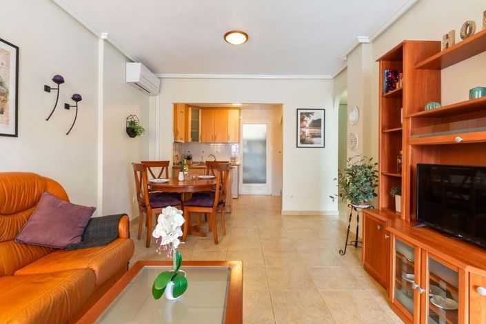 Image No.10-4 Bed Townhouse for sale