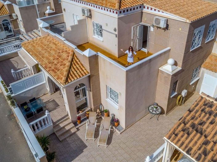 Image No.33-4 Bed Townhouse for sale