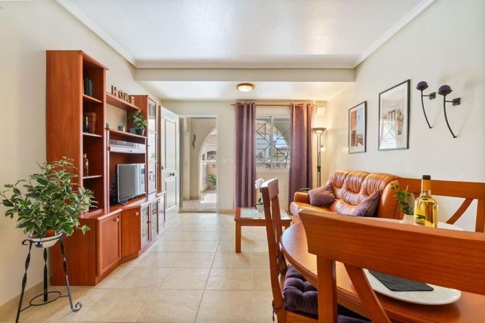 Image No.8-4 Bed Townhouse for sale