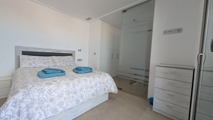 Image No.12-3 Bed Villa for sale