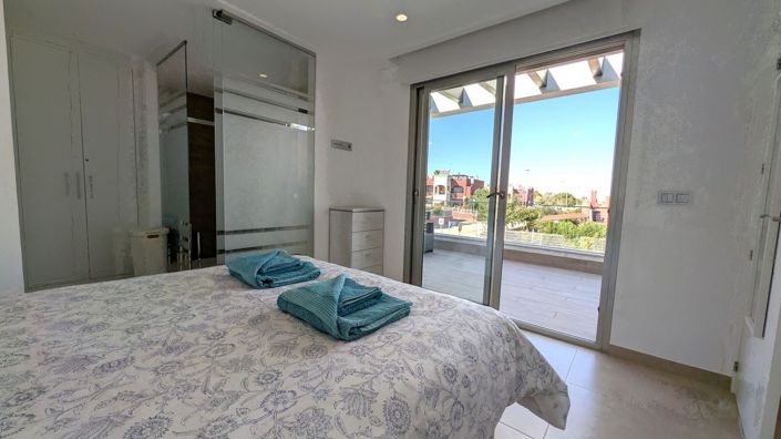 Image No.14-3 Bed Villa for sale