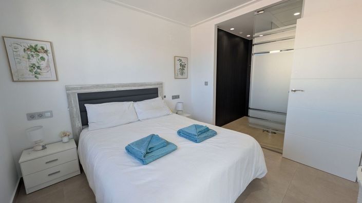 Image No.21-3 Bed Villa for sale