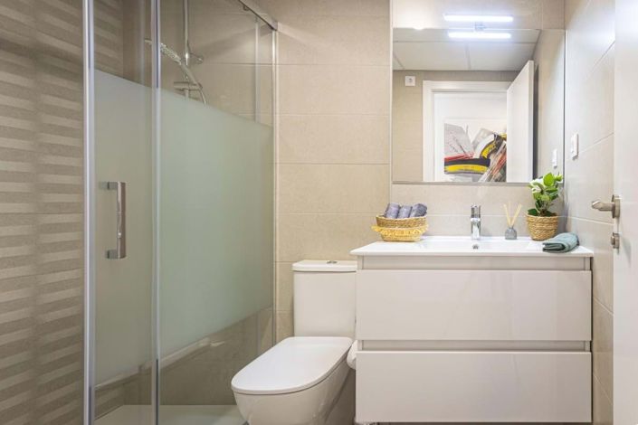 Image No.9-2 Bed Apartment for sale