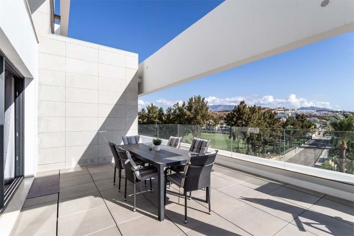 Image No.22-3 Bed Apartment for sale