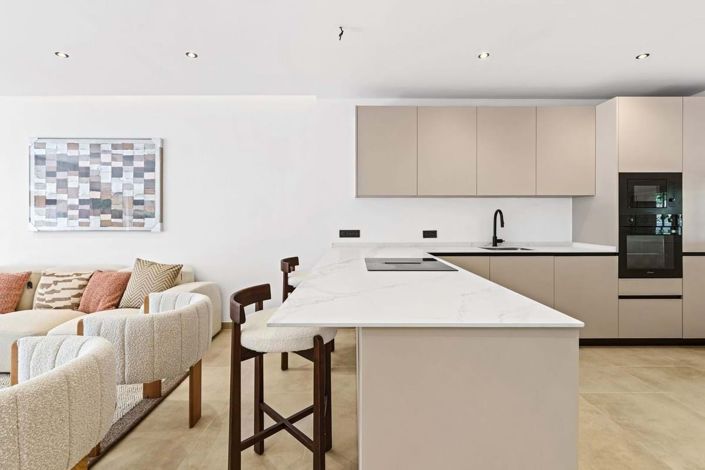 Image No.10-3 Bed Apartment for sale