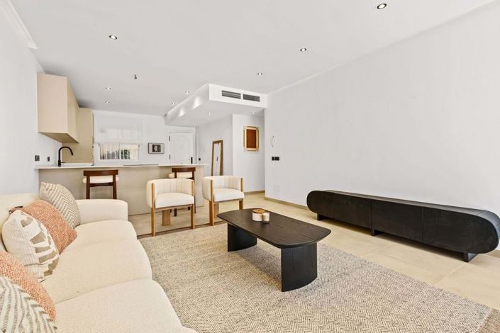 Image No.15-3 Bed Apartment for sale