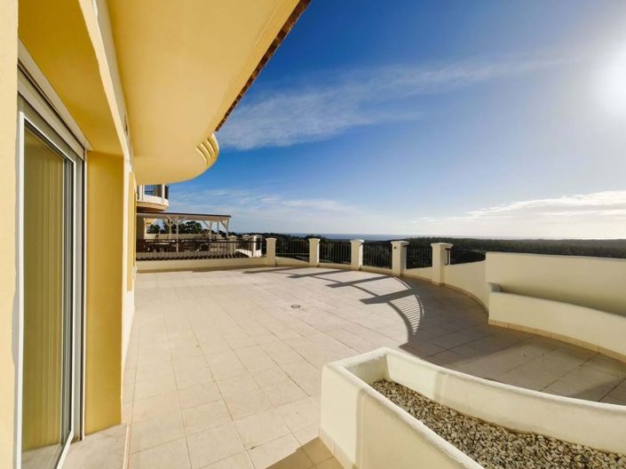 Image No.18-3 Bed Apartment for sale