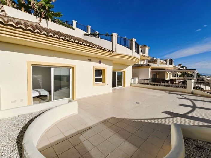 Image No.26-3 Bed Apartment for sale