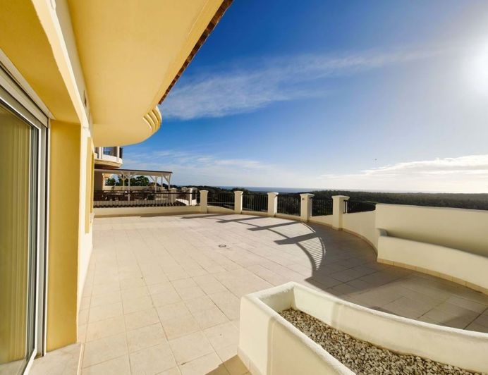 Image No.27-3 Bed Apartment for sale