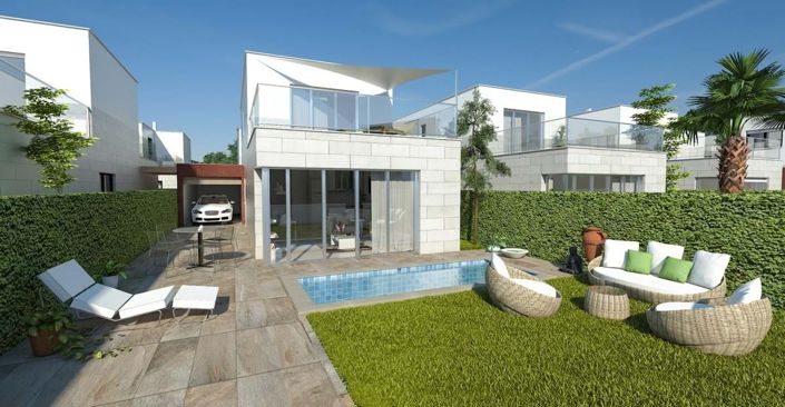 Image No.1-3 Bed Villa for sale