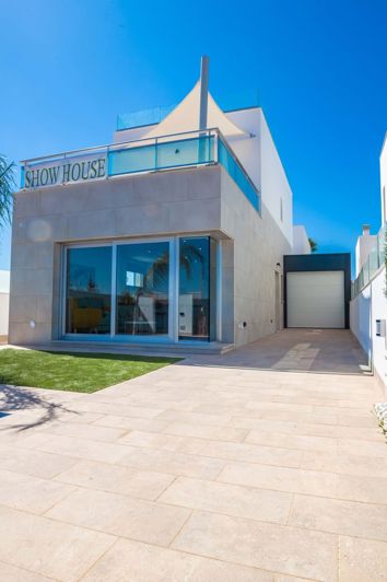 Image No.66-3 Bed Villa for sale