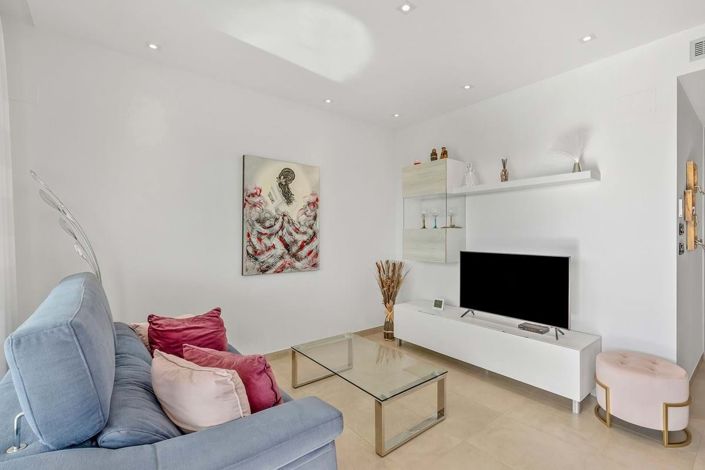 Image No.10-2 Bed Apartment for sale