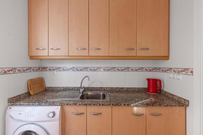 Image No.26-3 Bed Townhouse for sale