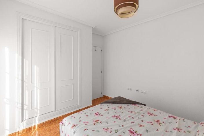 Image No.32-3 Bed Townhouse for sale