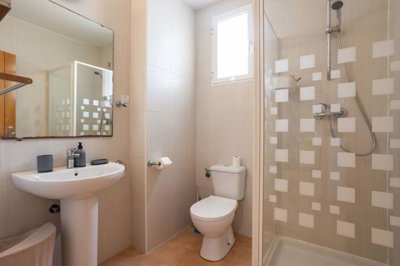 1447-649684-78d1f4f8b6655591b02d22fabb36a692d