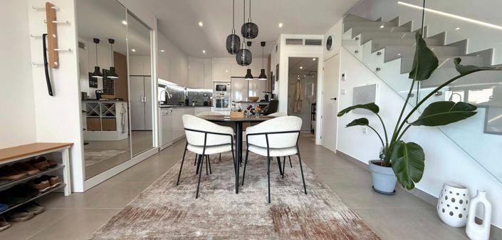 Image No.17-2 Bed Villa for sale