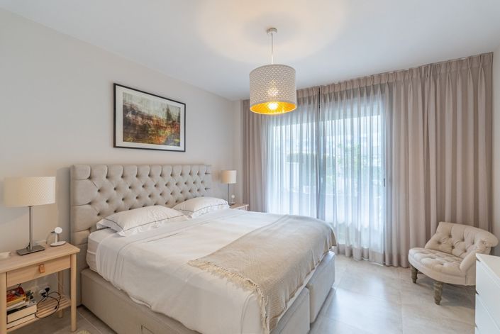 Image No.12-3 Bed Apartment for sale