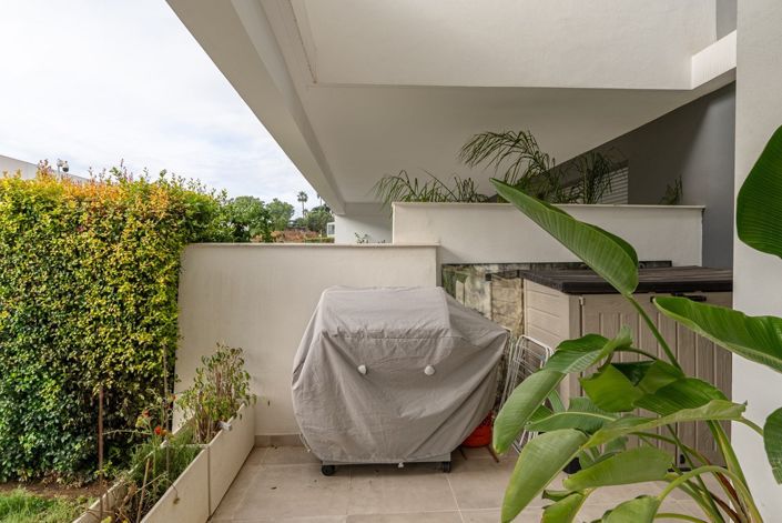 Image No.20-3 Bed Apartment for sale