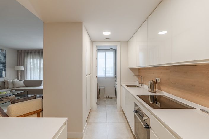 Image No.8-3 Bed Apartment for sale