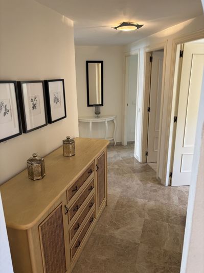 Image No.10-3 Bed Apartment for sale