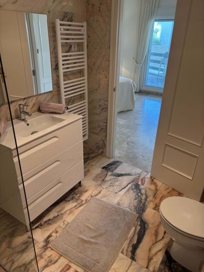 Image No.20-3 Bed Apartment for sale