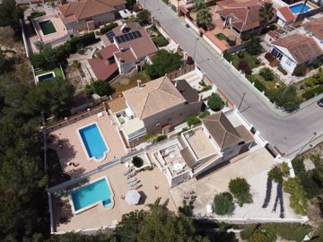 1447-650071-78d1f4f8b6655591b02d22fabb36a692d