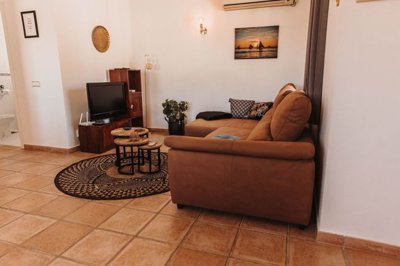 1447-650071-78d1f4f8b6655591b02d22fabb36a692d