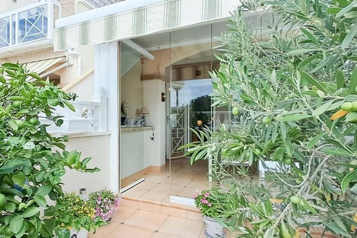 Image No.2-Bungalow de 2 chambres à vendre à Orihuela Costa