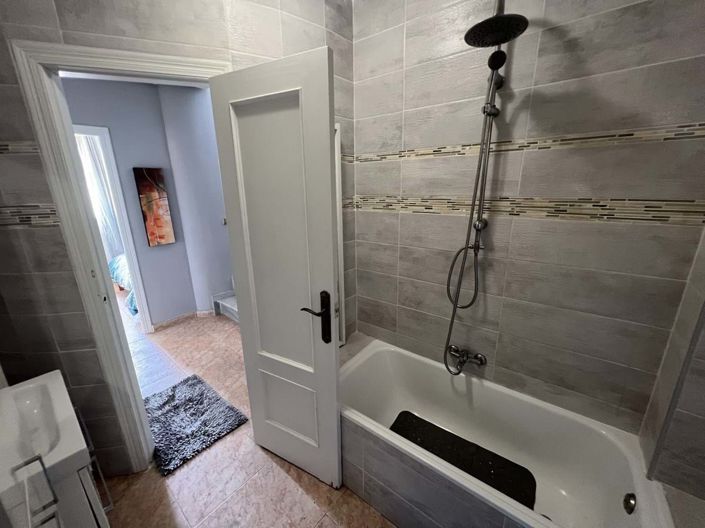 Image No.18-4 Bed Villa for sale