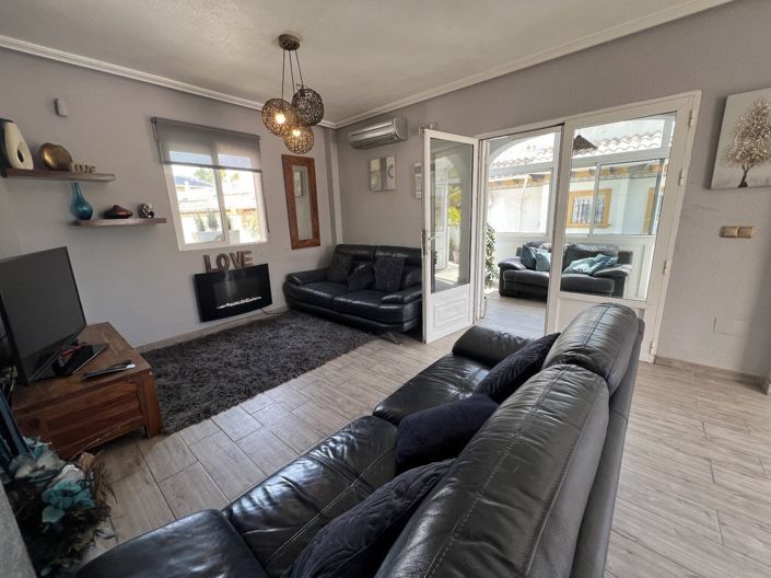 Image No.5-4 Bed Villa for sale