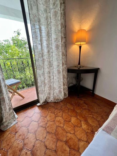 Image No.13-2 Bed Townhouse for sale