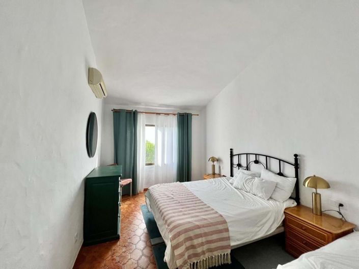 Image No.9-2 Bed Townhouse for sale