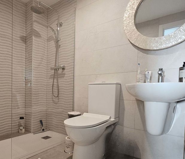 Image No.12-2 Bed Apartment for sale