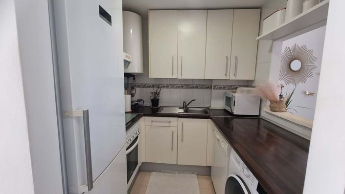 Image No.13-2 Bed Apartment for sale