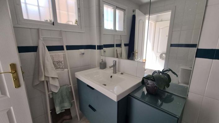 Image No.23-2 Bed Apartment for sale