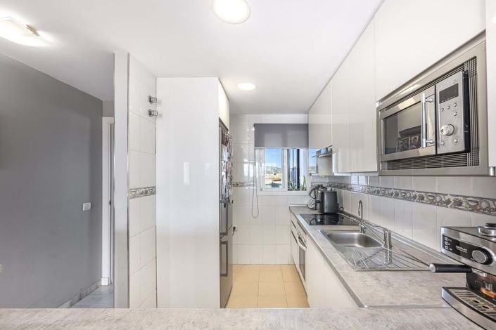 Image No.21-3 Bed Apartment for sale