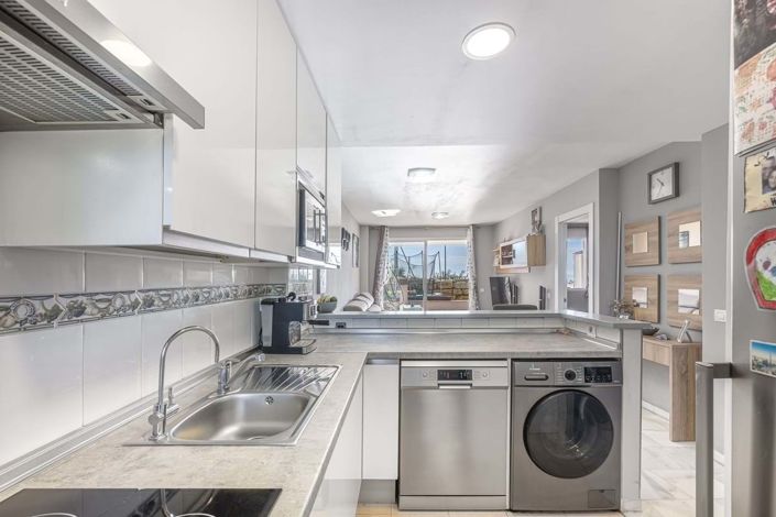 Image No.22-3 Bed Apartment for sale