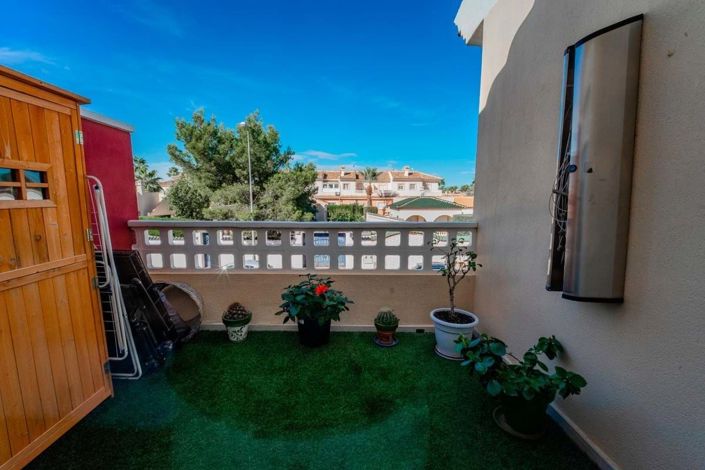 Image No.41-3 Bed Townhouse for sale