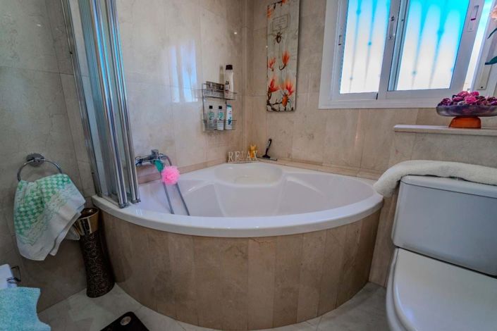 Image No.43-3 Bed Townhouse for sale