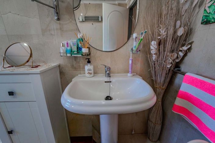 Image No.45-3 Bed Townhouse for sale